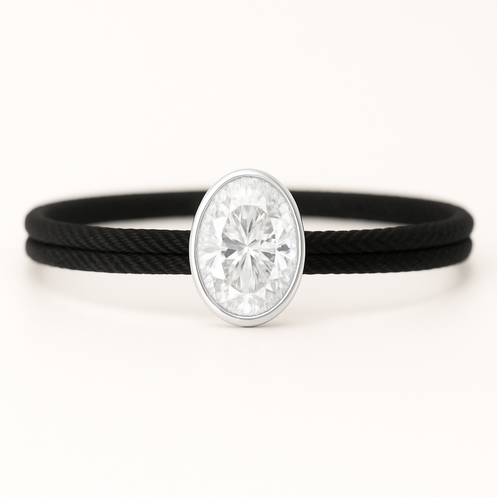 "Avec Moi" Oval Bracelet Black