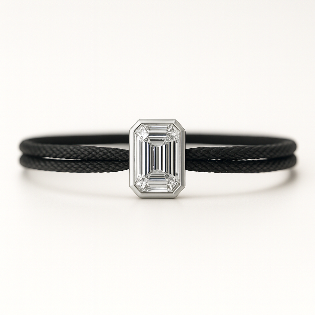 "Avec Moi" Emerald Bracelet Black