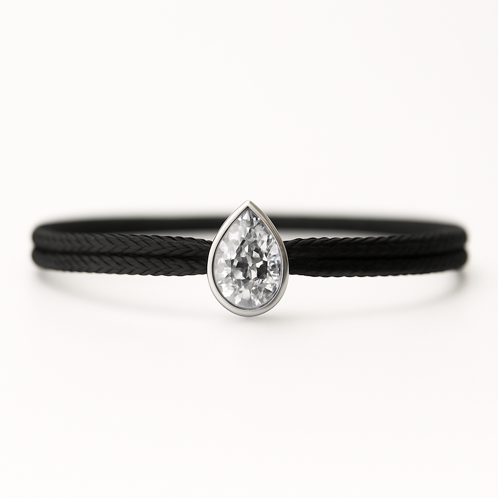 "Avec Moi" Pear Bracelet Black